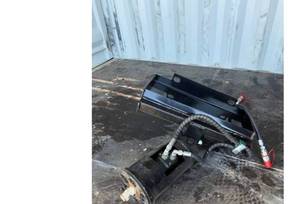 lot 8285 image: Unused SD Lanch 20cm Slip Auger (Mini Skid Steer Attachment)