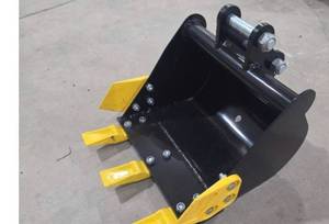 lot 8290 image: Unused SD Lanch 40cm Toothed Bucket (Mini Excavator Attachment)