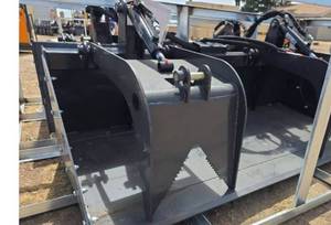 lot 8080 image: Unused Landhonor Hydraulic grab bucket (SGB-11-72W)
