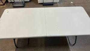 lot 2005 image: PEAKFORM 6 Bi-Fold Table 28 lb Item Weight