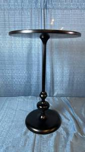lot 2036 image: Threshold Londonberry Accent Table