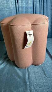 lot 3014 image: Scalloped Upholstered Ottoman Pink - Room Essentials