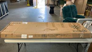 lot 8010 image: Lorrick Quick Snap 18 Inch Platform Bed Full AZ-QSMP-30F