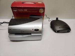 lot 4 image: GBC HeatSeal H110 Badge and Photo Size Laminator 120V 250W