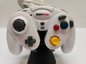 lot 14 image: GameStop Turbo Controller Wired Game Pad