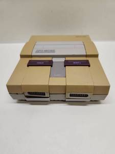lot 29 image: Nintendo Super NES Control Deck Console