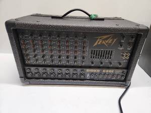 lot 52 image: Peavey XR 680E Powered Mixer 8-Channel