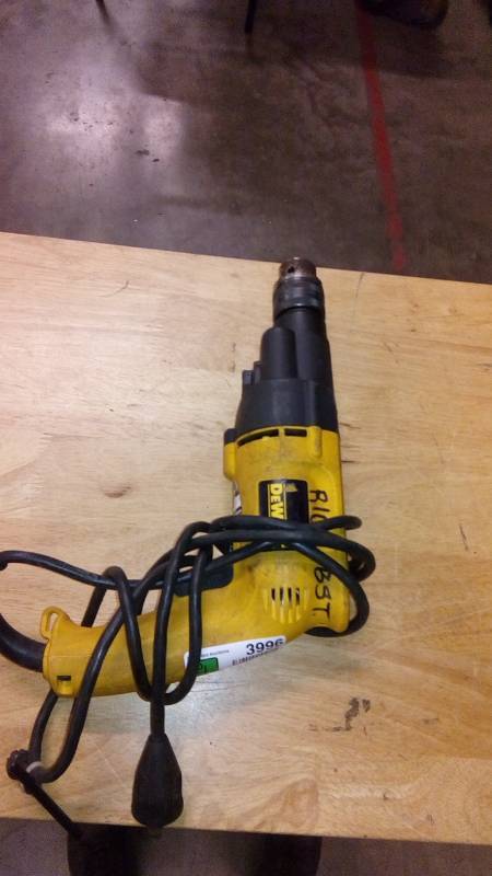 lot 3996 image: 7.8 Amp 12 in. Variable Speed Reversing Dual-Range Hammer Drill