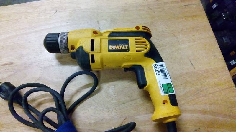 lot 6238 image: DEWALT Tools DWD110 Corded Power 38 VSR Drill 2500 RPM 102v Volt