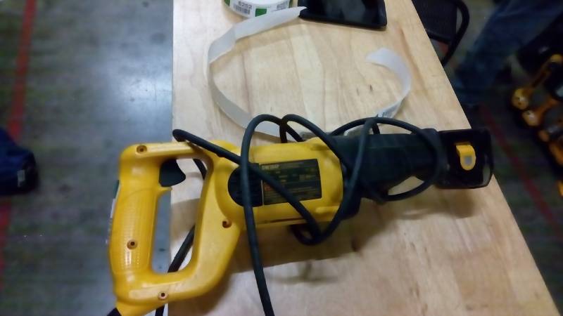 lot 6240 image: 10.0 AMP RECIPROCATING SAW