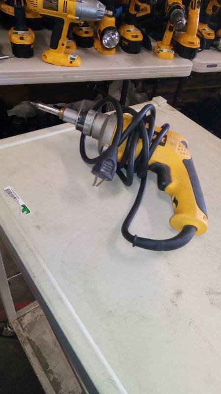 lot 6252 image: 4000 RPM Variable Speed Reversible Drywall Screw gun