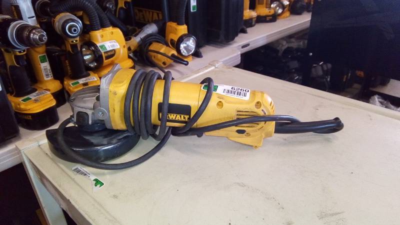 lot 6260 image: DEWALT 4-12-in 7 Amps Sliding Switch Corded Angle Grinder