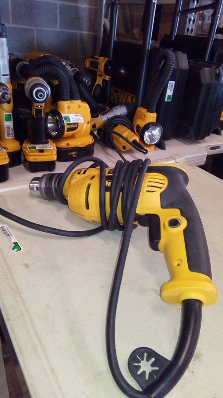 lot 6264 image: 12 SINGLE SPEED HAMMER DRILL