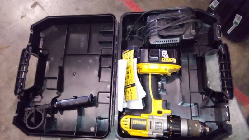 lot 6283 image: 12 (13MM) 18V CORDLESS XRP HAMMERDRILLDRILLDRIVER KIT
