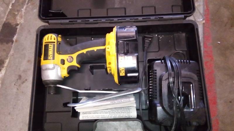 lot 6320 image: 14 (6.35MM) 18V CORDLESS XRP IMPACT DRIVER KIT