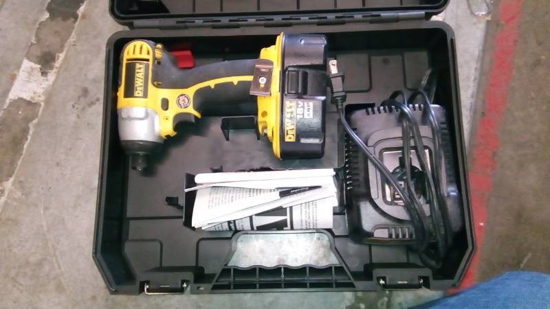 lot 6328 image: 14 (6.35MM) 18V CORDLESS XRP IMPACT DRIVER KIT (W. SINGLE BATTERY)