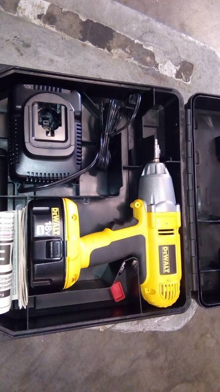 lot 6341 image: 12 (13MM) 18V CORDLESS IMPACT WRENCH