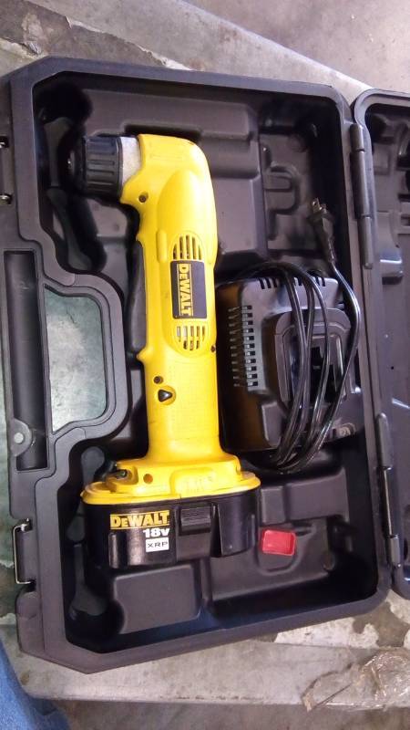 lot 6343 image: DeWalt 18V 38 Right Angle Drill Driver DW960 NANO Base