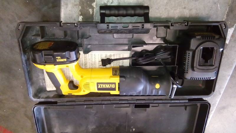 lot 6344 image: 18V CORDLESS RECIPROCATING SAW