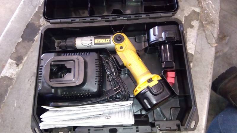 lot 6345 image: 14 (6MM) 7.2V CORDLESS TWO-POSITION SCREWDRIVER KIT