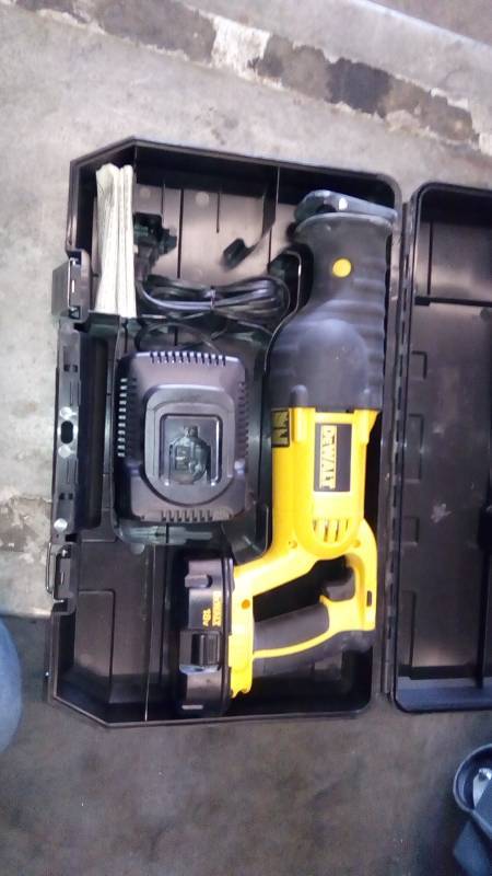 lot 6350 image: 18V CORDLESS RECIPROCATING SAW