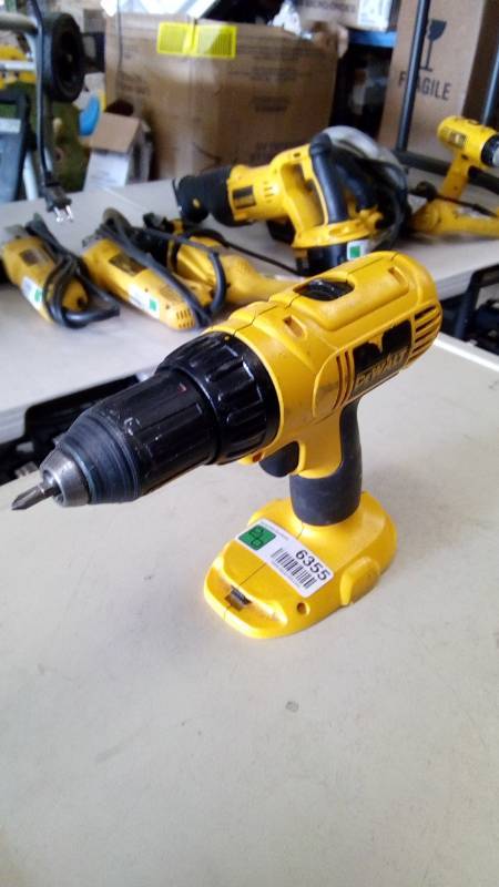 lot 6355 image: 18V 12 (13MM) CORDLESS COMPACT DRILLDRIVER