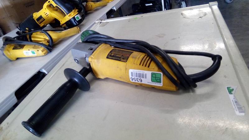 lot 6356 image: DEWALT 4-12-in 7 Amps Sliding Switch Corded Angle Grinder