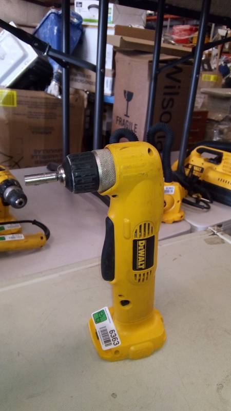 lot 6363 image: DEWALT Heavy-Duty VSR Corded Electric Right Angle Drill
