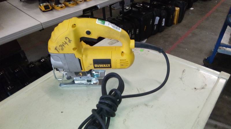 lot 6371 image: Jig Saw