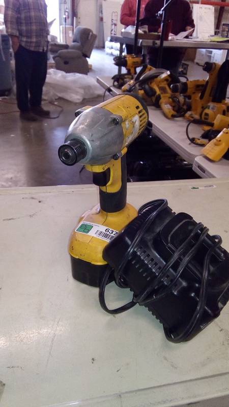 lot 6372 image: DEWALT 20-Volt Max Variable Speed Cordless Impact Driver. Charger and Batter Included.