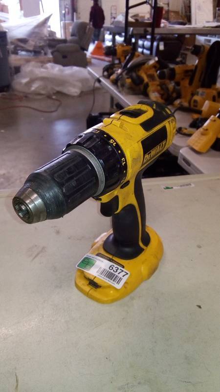 lot 6377 image: 18V 12 (13MM) CORDLESS COMPACT DRILLDRIVER
