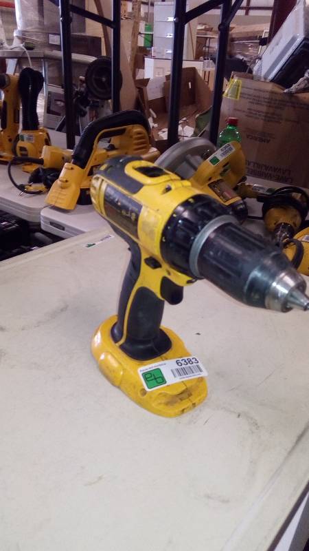 lot 6383 image: 18V 12 (13MM) CORDLESS COMPACT DRILLDRIVER