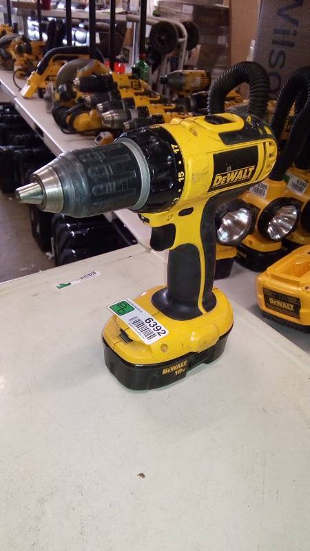 lot 6392 image: DEWALT 18-Volt 12-in Nickel Cadmium Cordless Drill