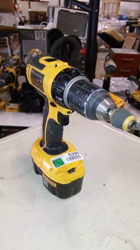 lot 6399 image: DEWALT 18-Volt 12-in Nickel Cadmium (Nicd) Cordless Drill