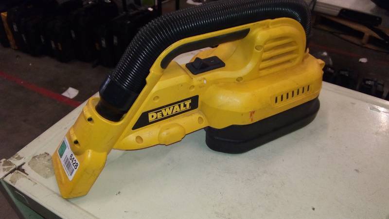 lot 6428 image: 18V CORDLESS 12 GALLON WETDRY PORTABLE VAC (TOOL ONLY)