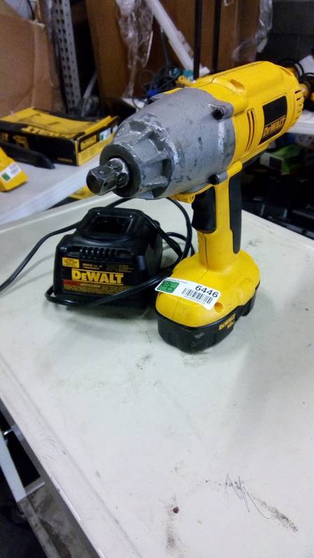 lot 6446 image: Dewalt DW059B 12 18V Cordless High Torque Impact Wrench