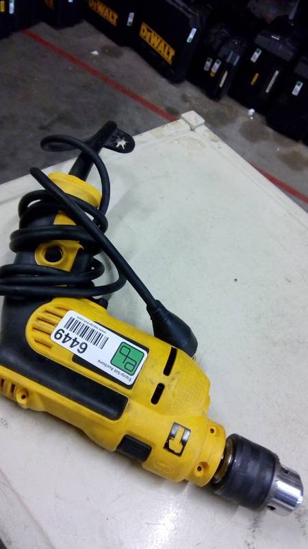 lot 6449 image: 7-Amp 12 in. Single Speed Hammer Drill