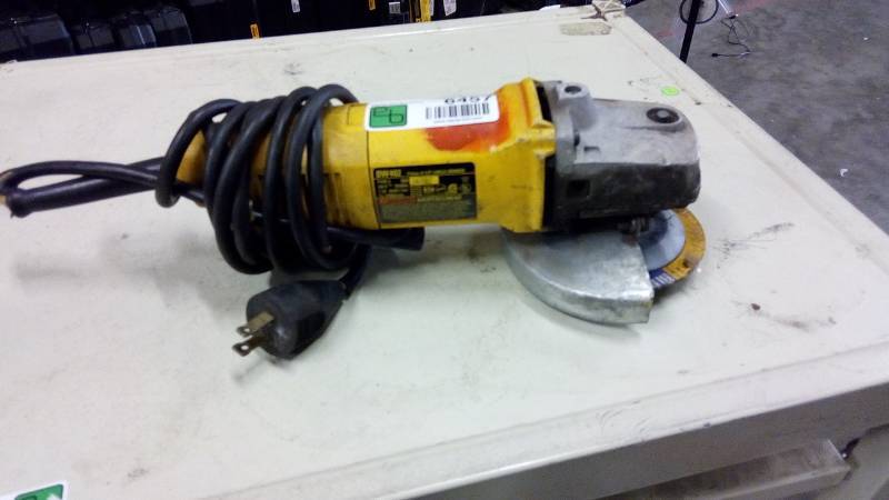 lot 6457 image: 4-12 (115MM) SMALL ANGLE GRINDER