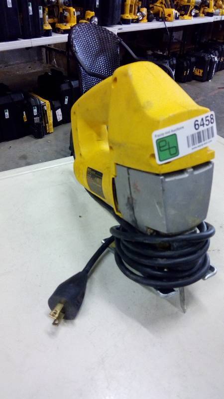 lot 6458 image: DEWALT DW313  Jig Saw 4.5a