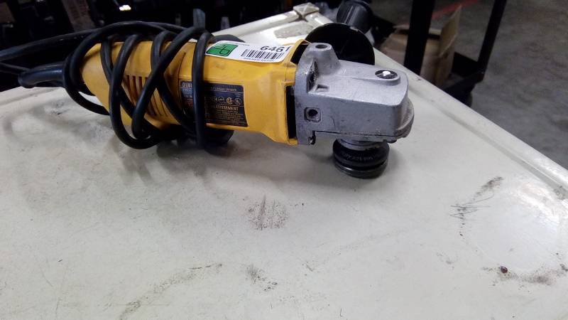 lot 6461 image: 4-12 (115MM) SMALL ANGLE GRINDER