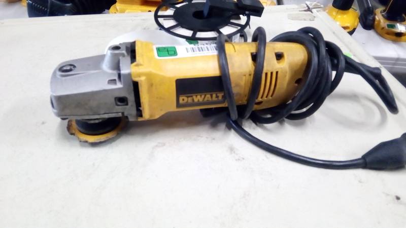 lot 6464 image: 4-12 (115MM) SMALL ANGLE GRINDER