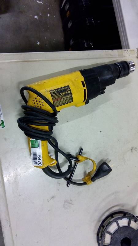 lot 6470 image: DEWALT 12-in Corded Hammer Drill