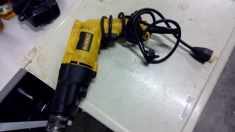 lot 6473 image: DEWALT 12-in Corded Hammer Drill