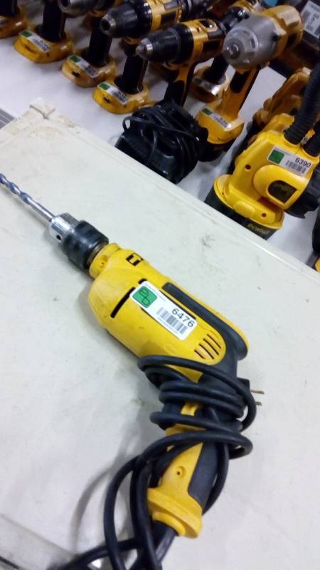 lot 6476 image: DEWALT 12-in Corded Hammer Drill