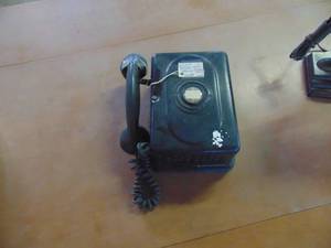 lot 3046 image: Vintage monoPhone