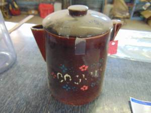 lot 3077 image: Cookie Teapot