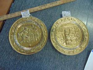lot 3083 image: Pair of Brass Decor Pieces