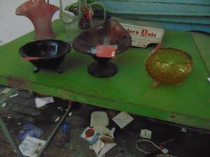 lot 3110 image: 3 Glass Dishes - Purple Amber and Black