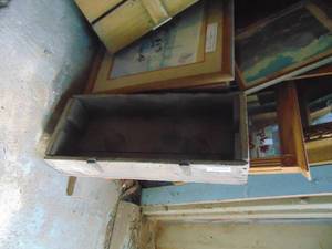 lot 3122 image: Wooden Crate - No Top