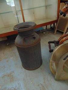 lot 3123 image: 5 Gallon Milk Can